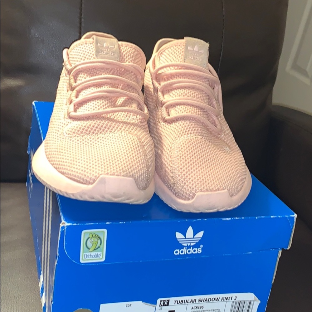 Tubular Shadow Knit J grade school